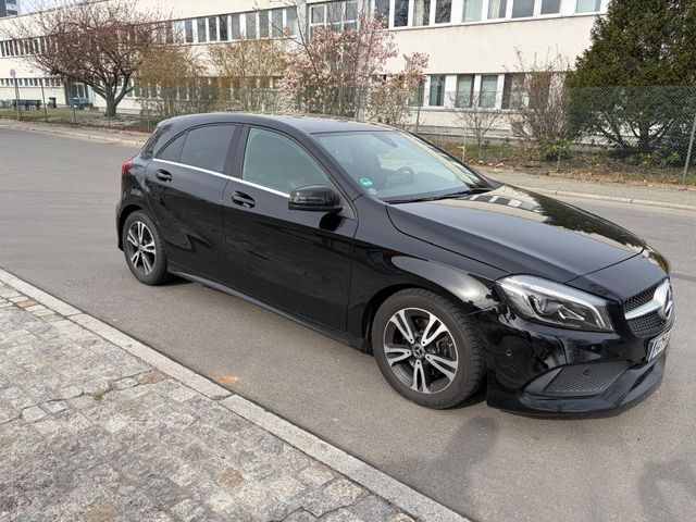 MERCEDES-BENZ Mercedes A Klasse W176 AMG Styling A180