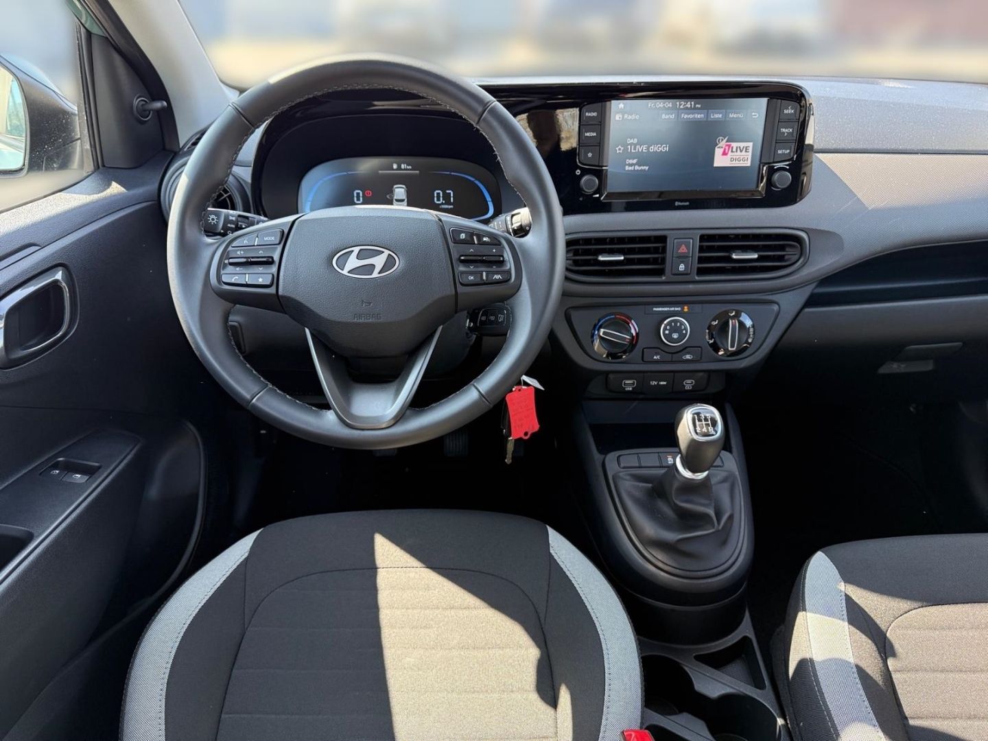 Fahrzeugabbildung Hyundai i10 1.0 Select Ganzjahresreifen Klimaanlage