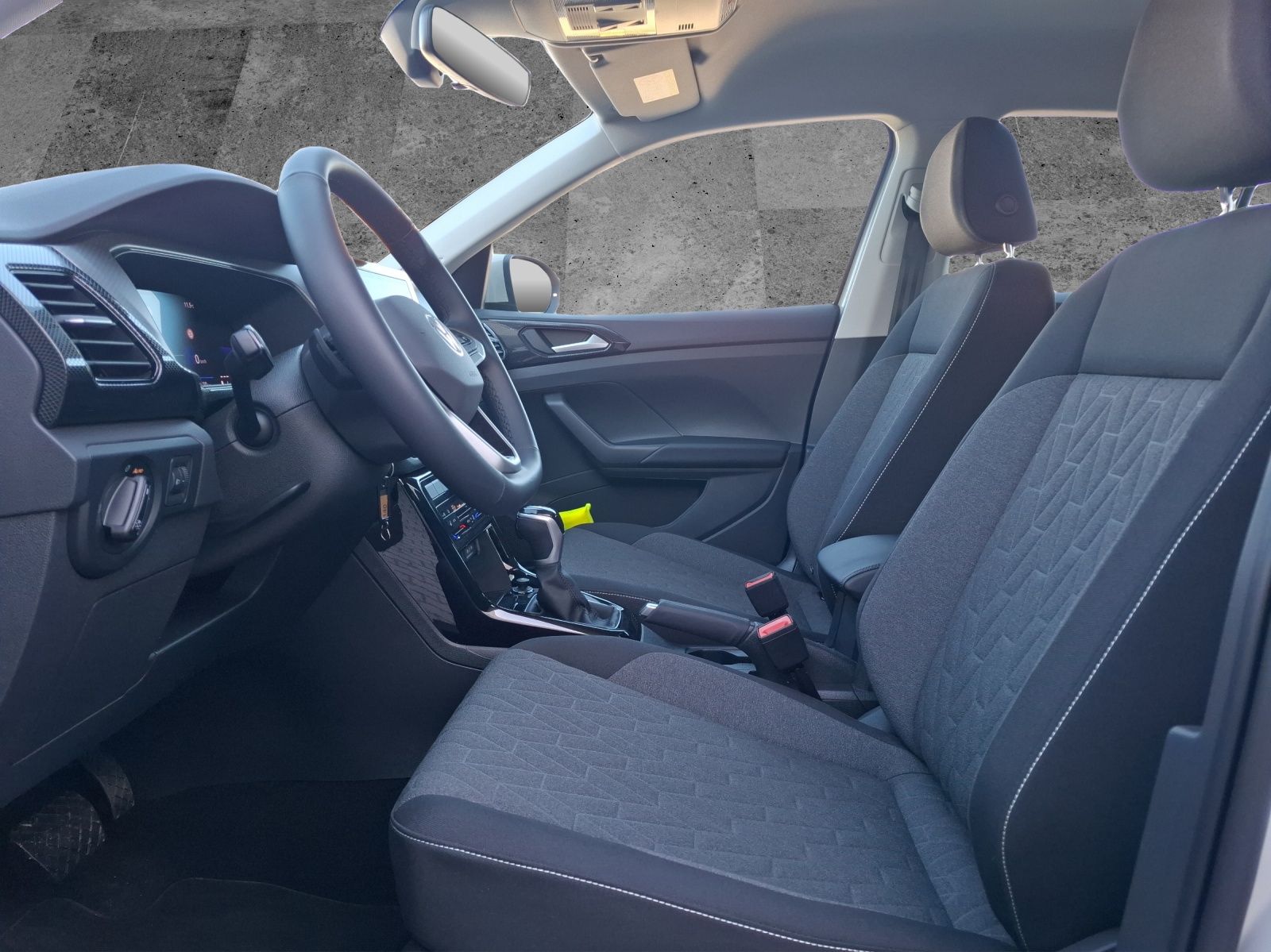 Fahrzeugabbildung Volkswagen T-Cross TSI Life DSG LED Navi AID ACC PDC SH LM