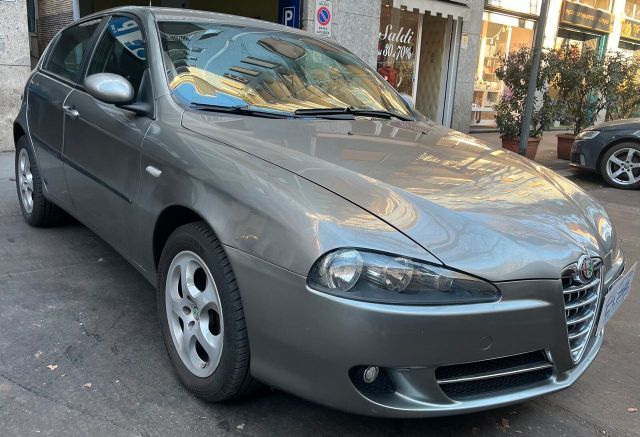 Alfa Romeo 147 1.6 16V TS (105) 5 porte Progress