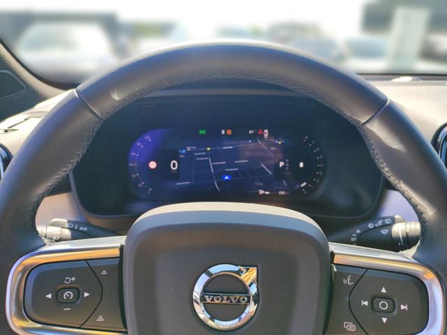 VOLVO XC 40 (Bild 18 von Array)