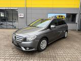 Mercedes-Benz B 180/AUTOMATIK/AHK/KAMERA/SHZ/KLIMA/TEMPOMAT - Mercedes-Benz B-Klasse: Limousine