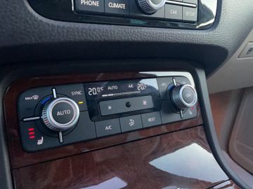 Volkswagen Touareg V6 TDI BMT Executive*PANO*LED*NAV*SHZ