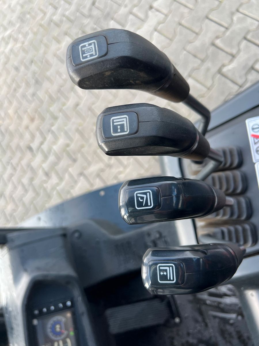 Fahrzeugabbildung Bobcat D30NXS / nur 482h! / 12.2023 / SS