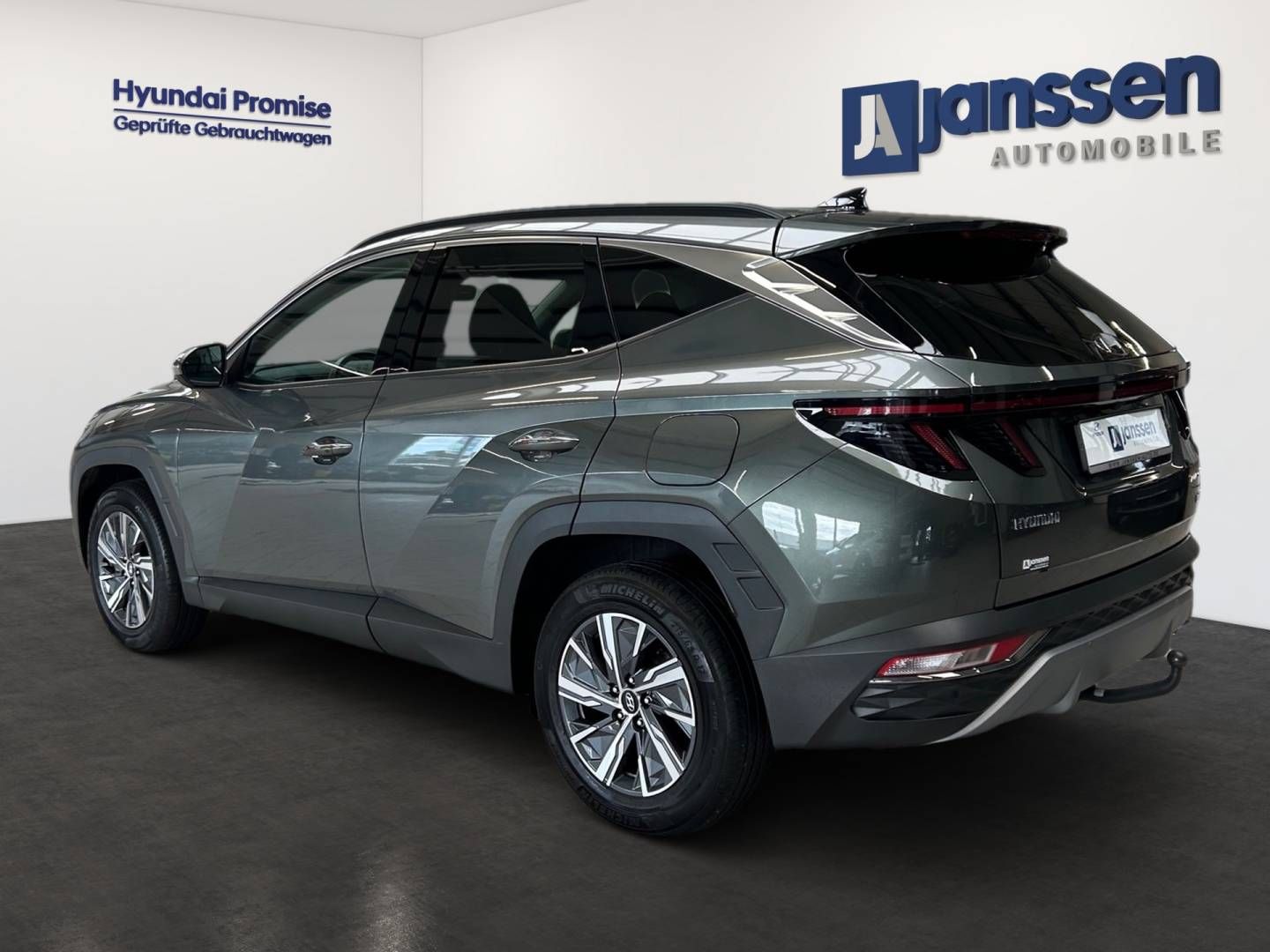 Fahrzeugabbildung Hyundai TUCSON Hybrid TREND