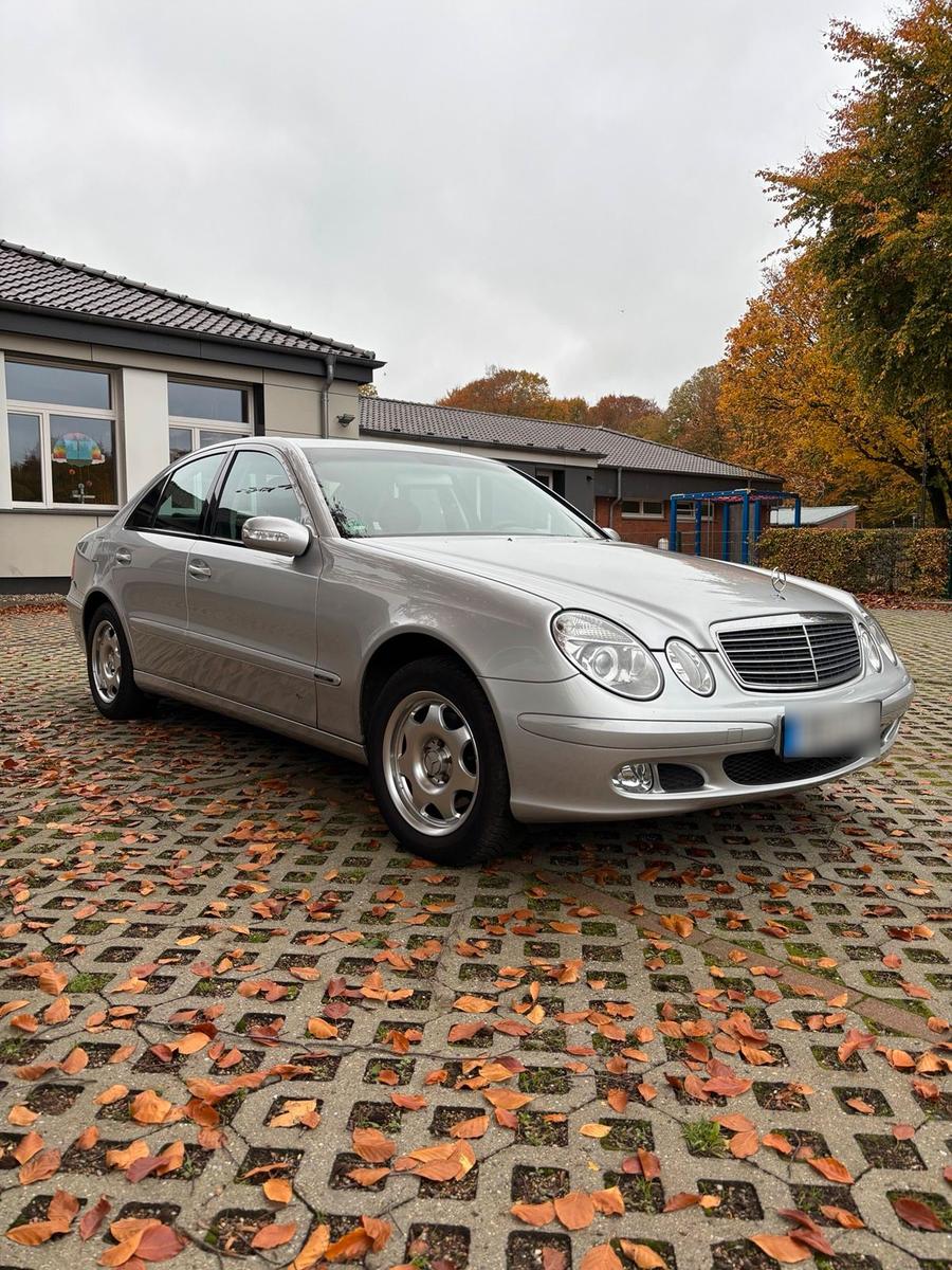 Mercedes-Benz E 200