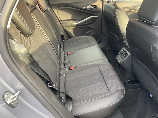 Fahrzeugabbildung Opel Grandland 1.2 Turbo GS-Line 96KW Automatik