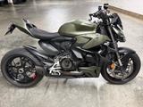 Ducati STREETFIGHTER V2, Storm Green mit vielen Extras - DUCATI ST2