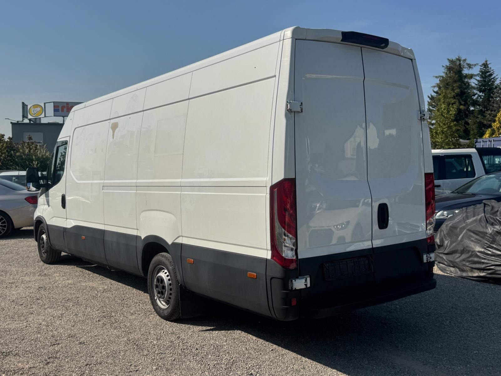 Iveco Daily Kasten HKa 35 S ... V Radstand 4100