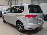 Volkswagen Touran 2.0 TDI United 7-Sitz Navi Pano AHK-schwe - Volkswagen Touran: United