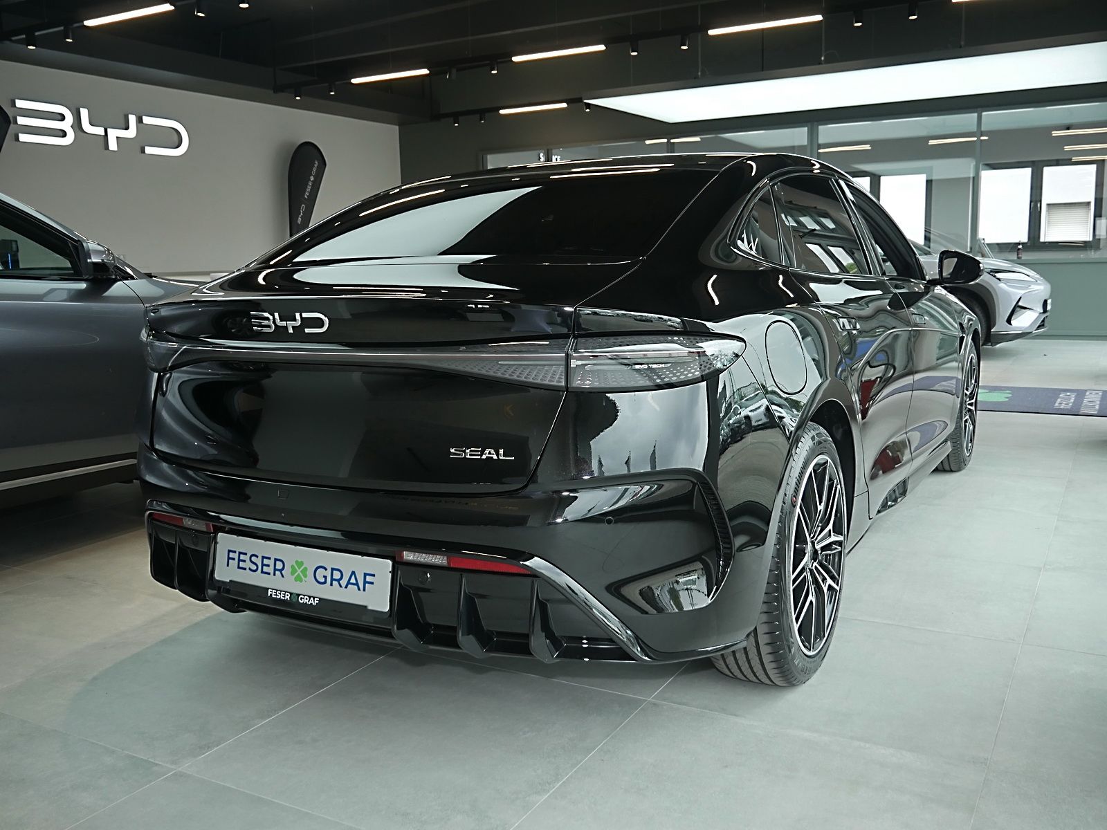BYD SEAL