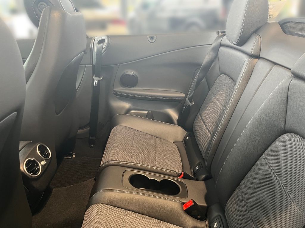 Fahrzeugabbildung Mercedes-Benz C 180 Cabrio Totwi. Navi LED KAM. SHZ Airscarf