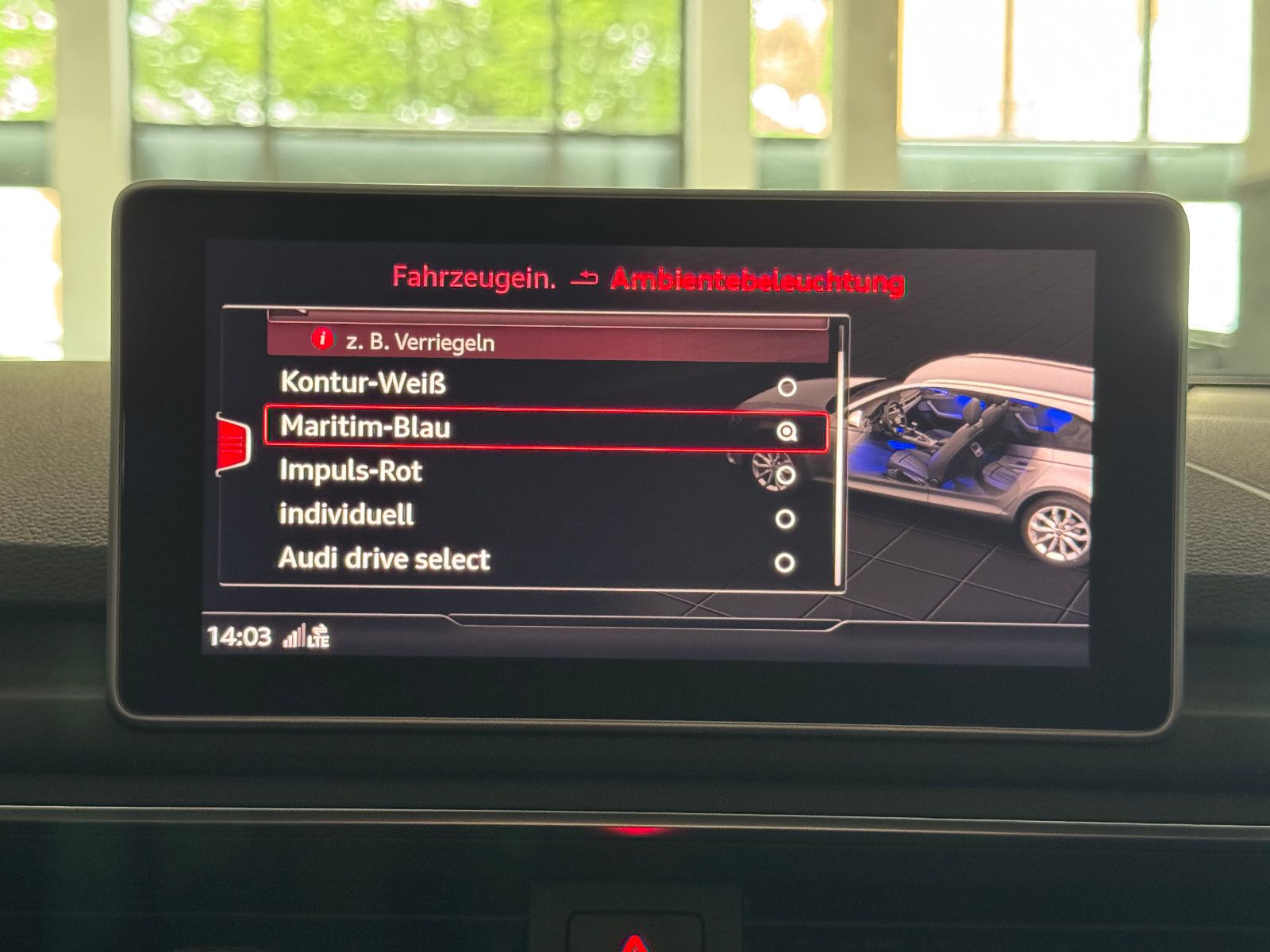 Fahrzeugabbildung Audi A4 2.0 TFSI G-TRON 3X S-LINE BLACK EDITION VOLL