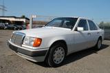 Mercedes-Benz 200 - Mercedes-Benz 200 aus 1992