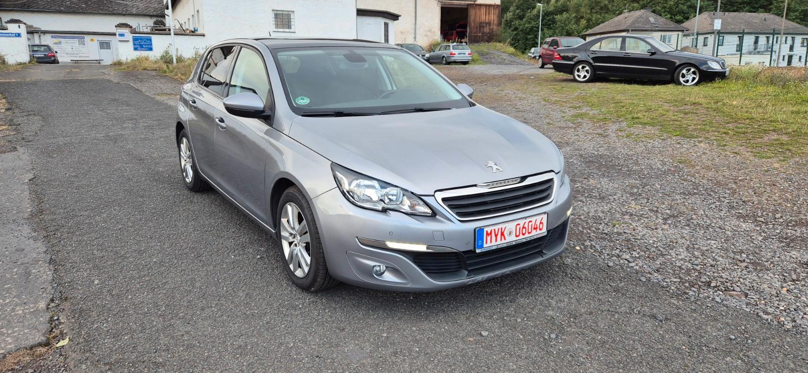 Peugeot 308 1,6 Motor,Panorama(Watsapp Nr.+491735905255)