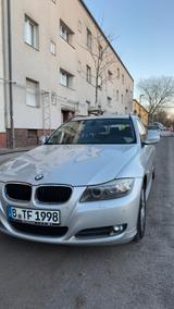 BMW 320i Touring 170PS | Panorama | Navi Prof | Xeno - BMW 320 aus 2009: Kombi, 320i