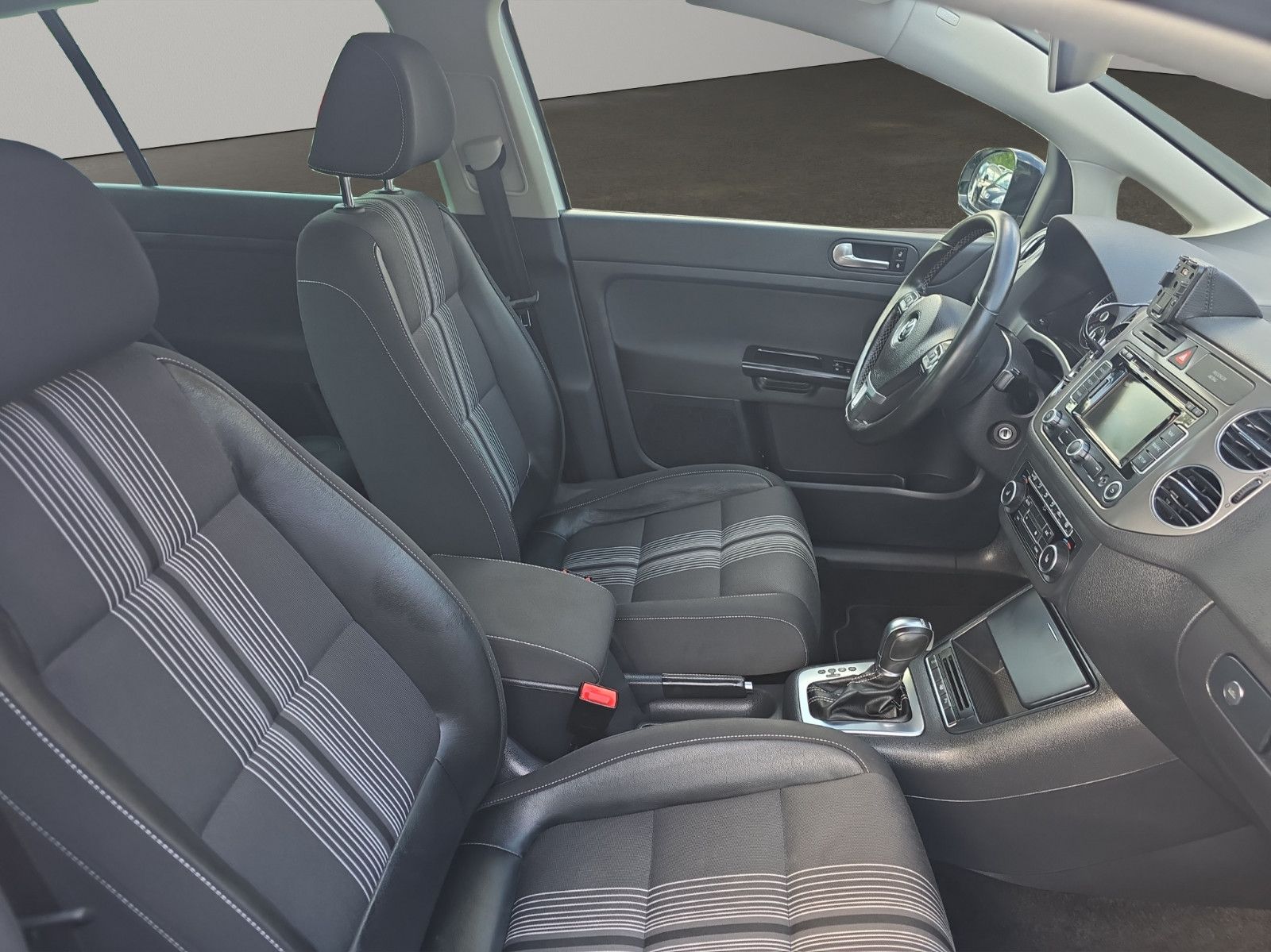 Fahrzeugabbildung Volkswagen Golf Plus VI Match DSG AUTOMATIK TEMPOMAT NAVI