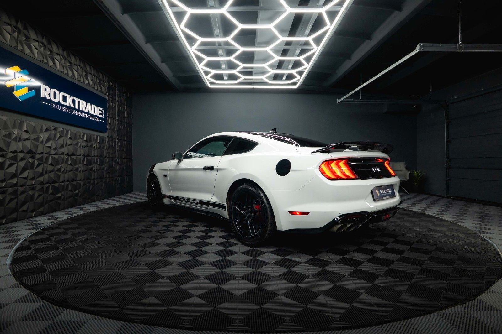 Fahrzeugabbildung Ford Mustang Shelby GT 500 5.0 V8 PREMIUM *ACC*LED*