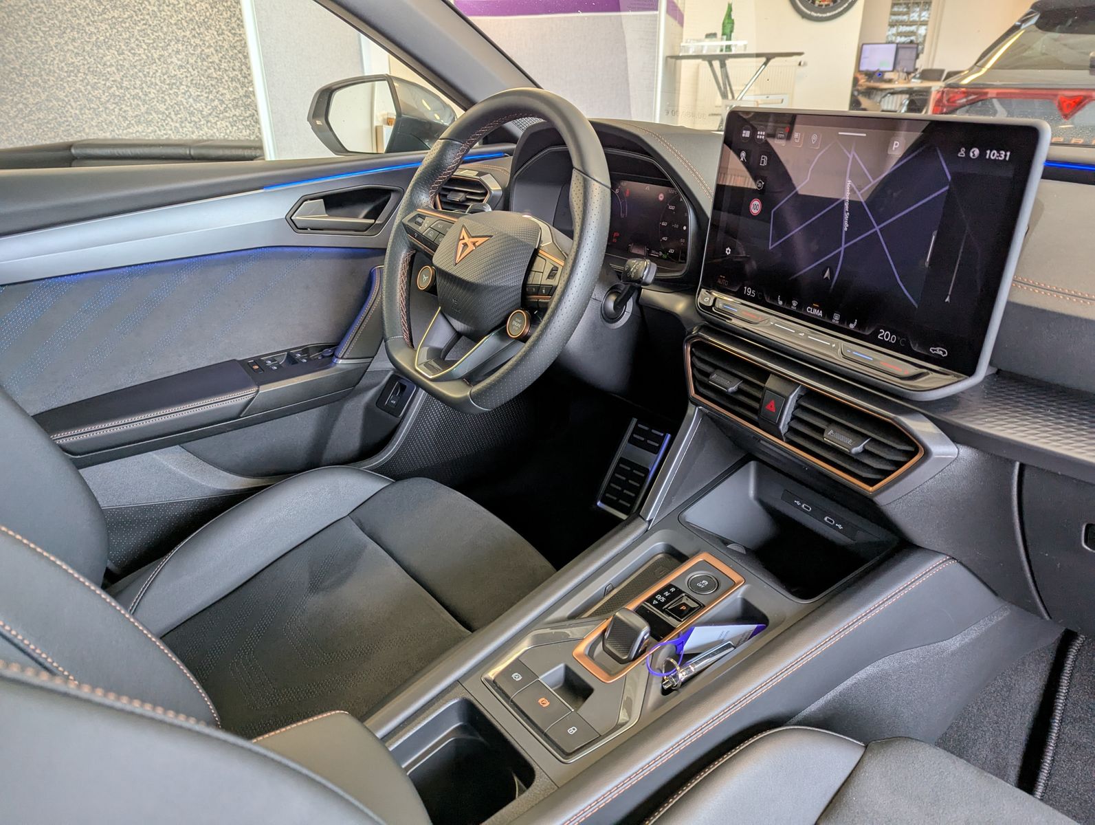 CUPRA Leon 1.5 eTSI Matrix Intelligent-Dynamic-Edge - Image 11