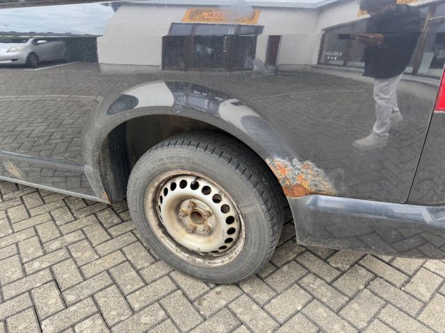 Fahrzeugabbildung Volkswagen T5 Caravelle 8 Sitze Klimaautomatik 1.9 TDI