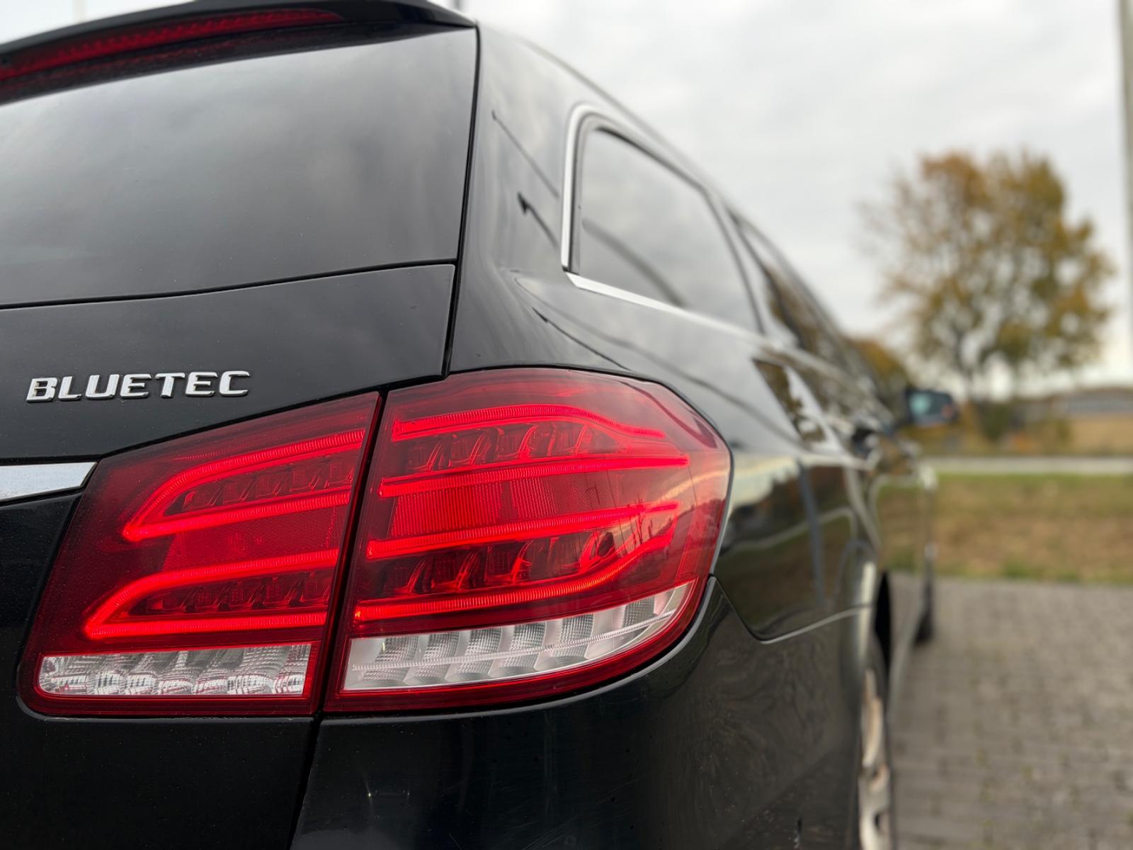 Mercedes-Benz E300 2013 — photo 11