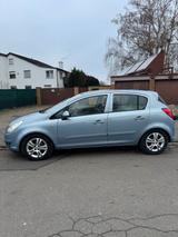 Opel Corsa D Automatik/Panoramach/Navi - Opel Corsa mit Benzin-Antrieb: Kombi