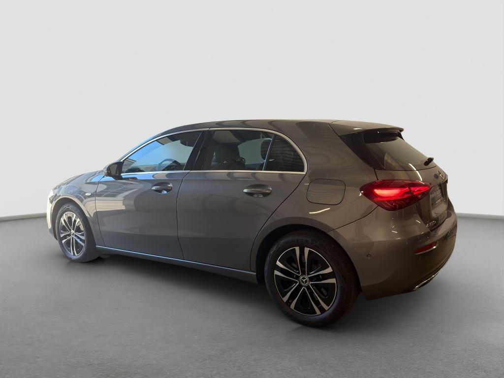 Mercedes-Benz A 250 e Kompaktlimousine mit EQ Hybrid Technolog