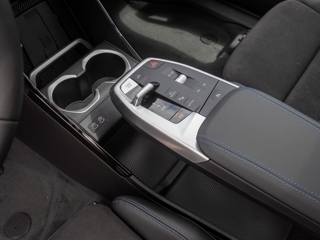 BMW iX1 - Bild 12