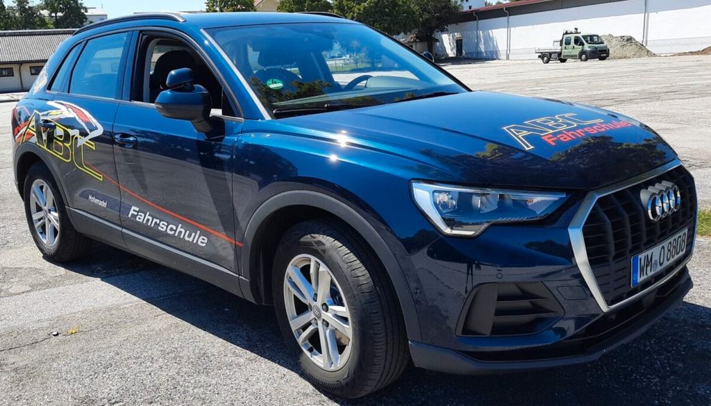 Image of Audi Q3