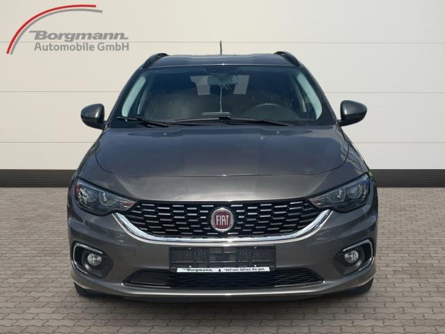 Fiat Tipo Lounge 1.4 T-Jet Anhängerkupplung - Rückfah