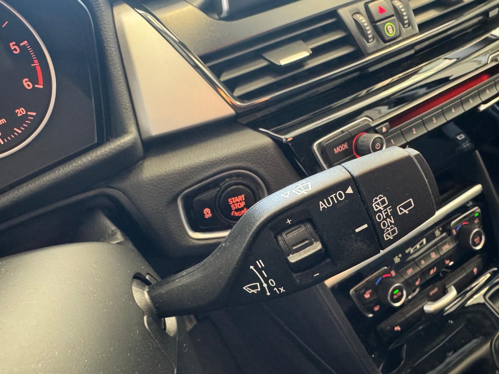 Fahrzeugabbildung BMW 216 Baureihe 2 Gran Tourer 216 d Advantage