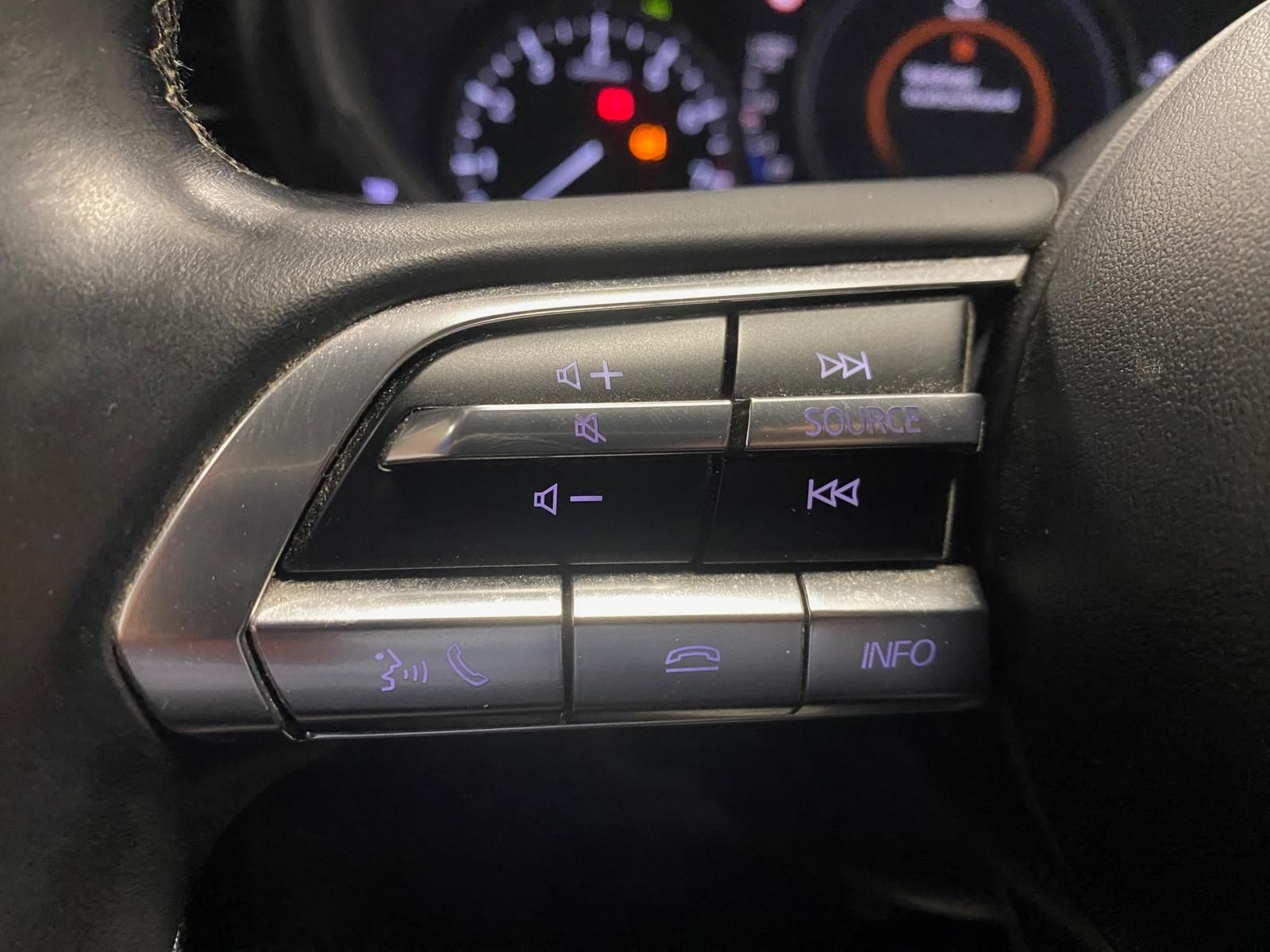 Fahrzeugabbildung Mazda CX-30 APP+KLIMA+RFK+PDC+NAVI+SITZHEIZ+Head-Up+An