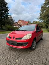Renault clio 1.2 LPG - Renault Alaskan