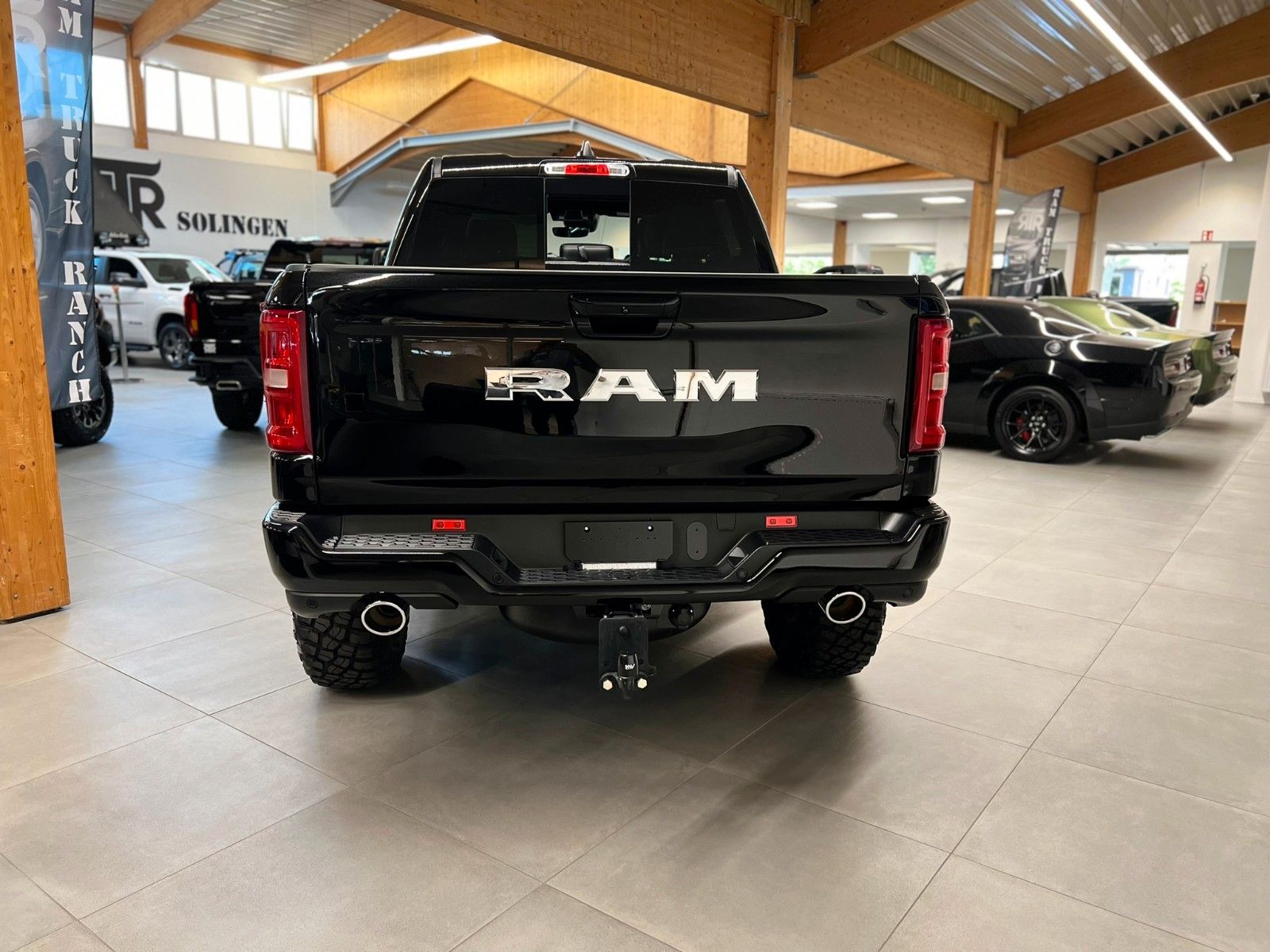 Fahrzeugabbildung Dodge RAM 1500 Laramie Sport 3.0L RTR Umbau