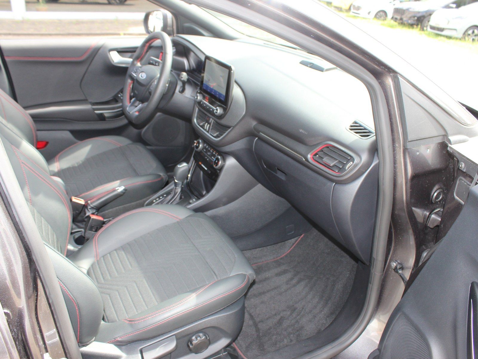 Fahrzeugabbildung Ford Puma ST-Line X 1,0 EcoBoost Mild Hybrid