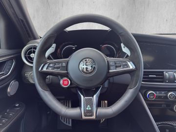Alfa Romeo Giulia Quadrifoglio 2.9 V6 520PS AT8 TECHNOLOGIE