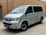 Volkswagen T5 Caravelle/8-SITZER/KLIMA/SERVO/SCHIEBETÜR//// - Volkswagen T5 Caravelle aus 2004