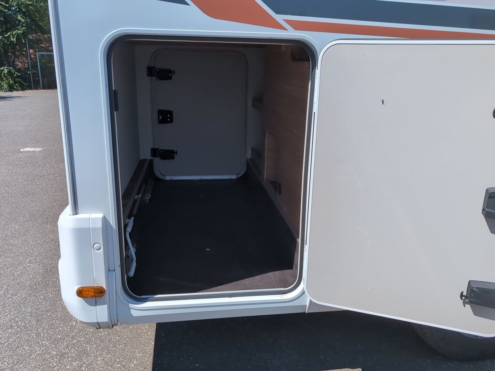 Fahrzeugabbildung Weinsberg CaraCompact EDITION PEPPER 600 MEG Markise, TV
