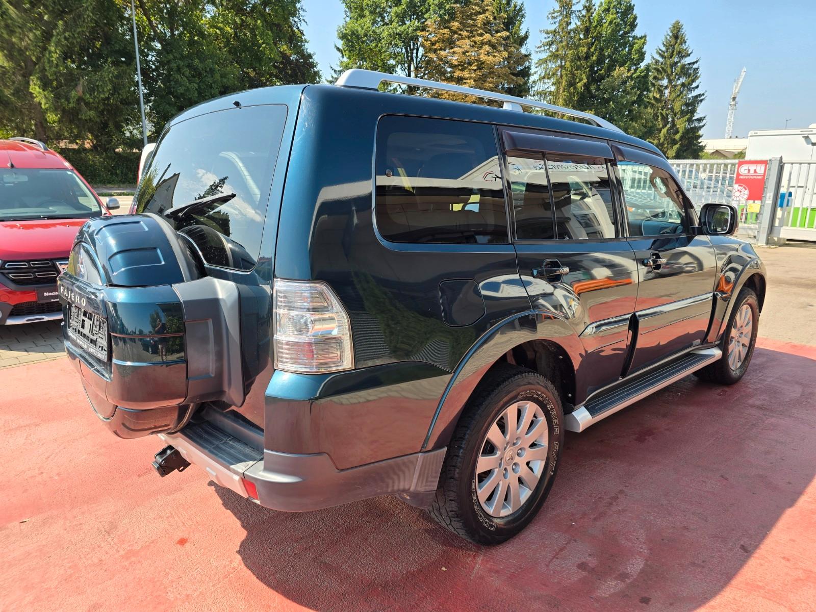 MITSUBISHI PAJERO 3.2 DI-D 170CH INSTYLE 7 PLACES