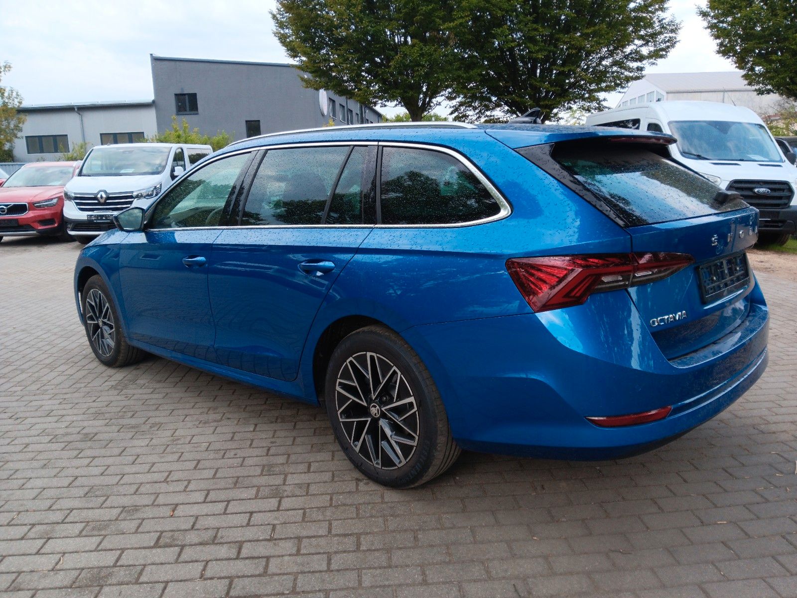 Skoda Octavia Combi Style Navi LED Klima SHZ Kamera foto 5