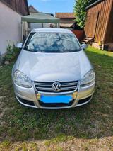 Volkswagen WOLKSWAGEN JETTA 1.6 BENZIN - gebrauchte VW Jetta aus dem Jahr 2005