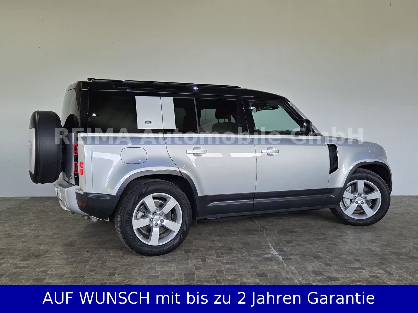 Fahrzeugabbildung Land Rover Defender 110 P400 V6, Pano, Meridian, Luft, LED