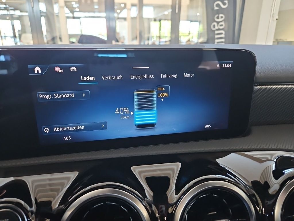 Fahrzeugabbildung Mercedes-Benz A250e Progressive Totwi. LED SHZ Tempomat KAM