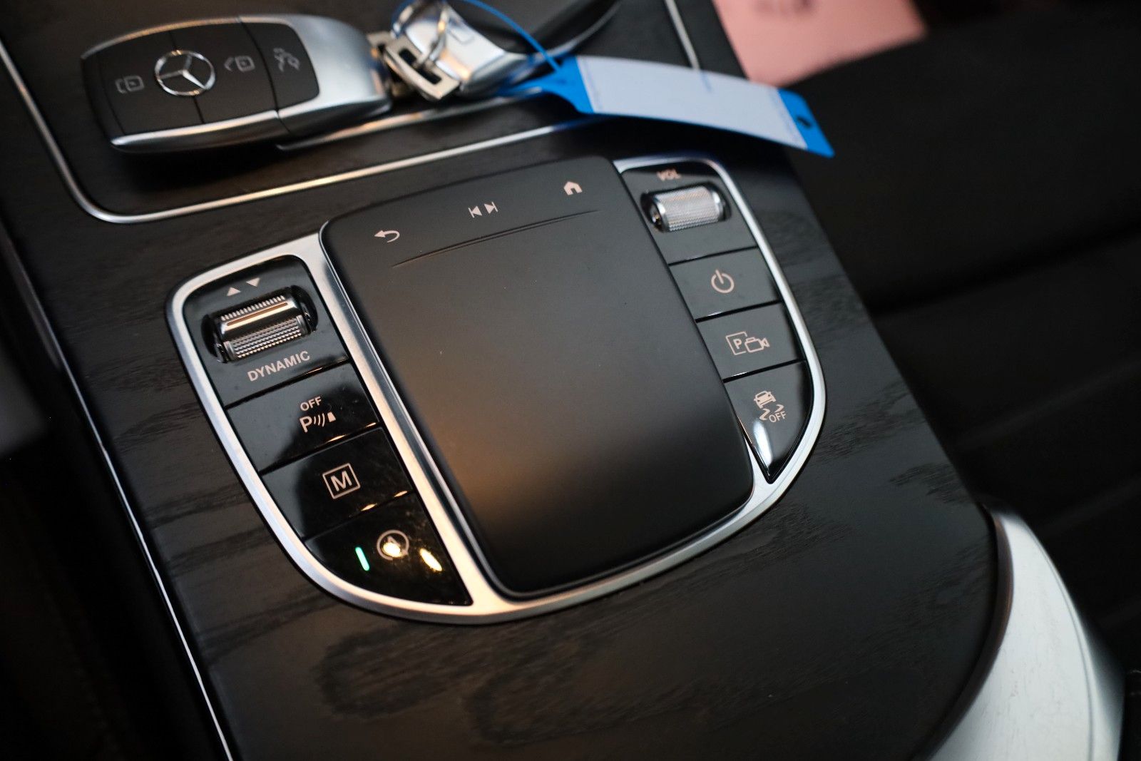 Fahrzeugabbildung Mercedes-Benz GLC 400d Coupe 4M,AMG line,Night-Pak,360°,SD,AHK