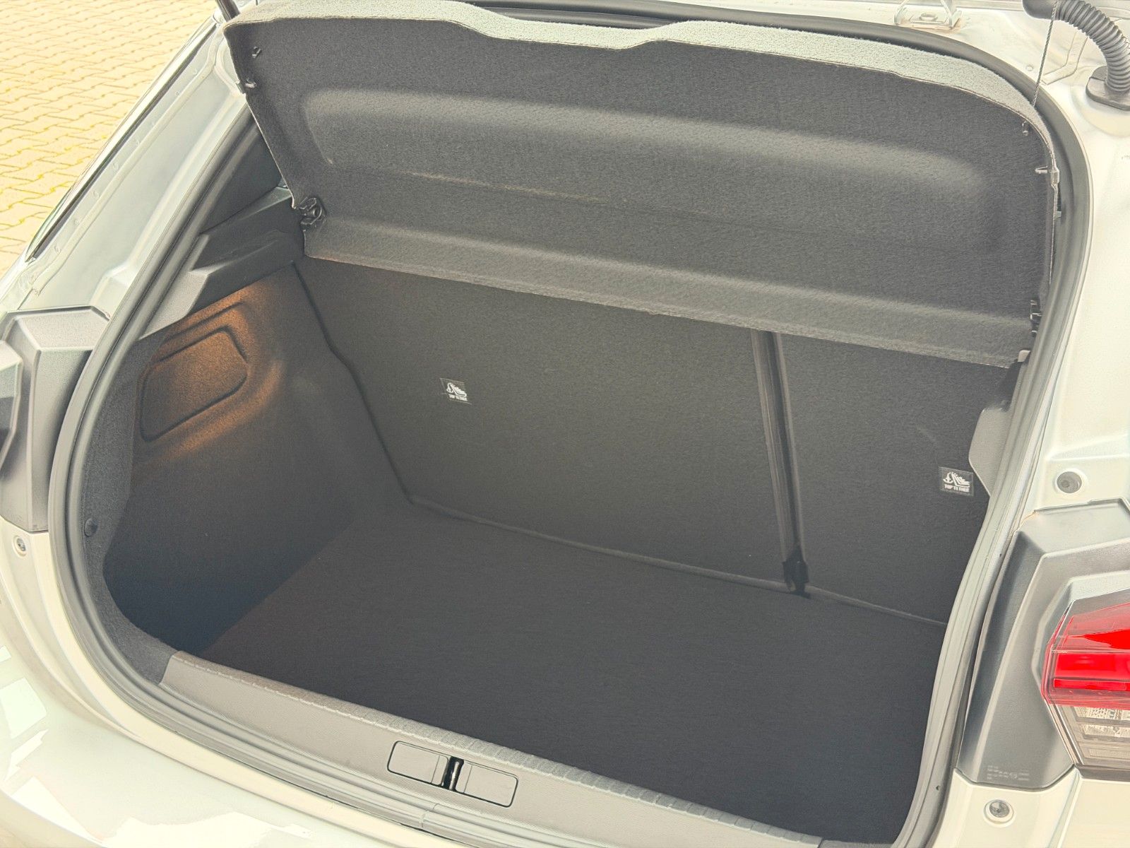 Fahrzeugabbildung Opel Corsa F GS 100PS SHZ/Kamera/MATRIX!