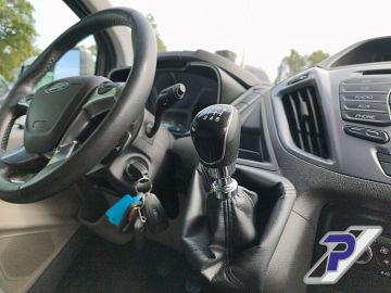 Ford Tourneo Custom - 11