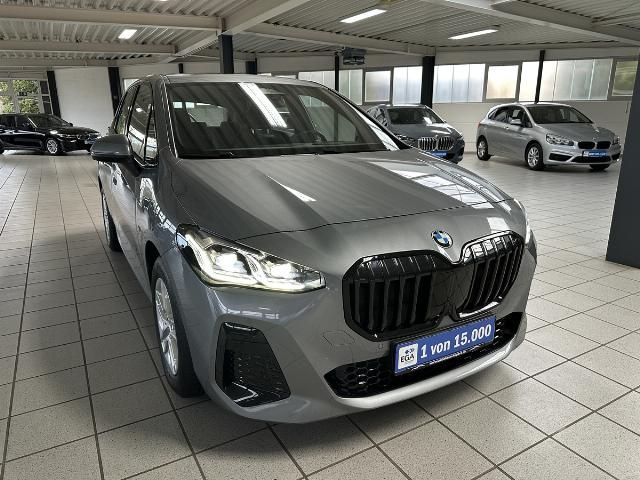 BMW 220 Active Tourer M Sport AHK Pannodach 360° Ka