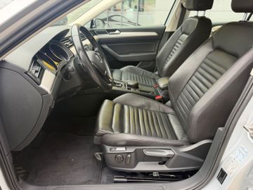 Volkswagen Passat - 12