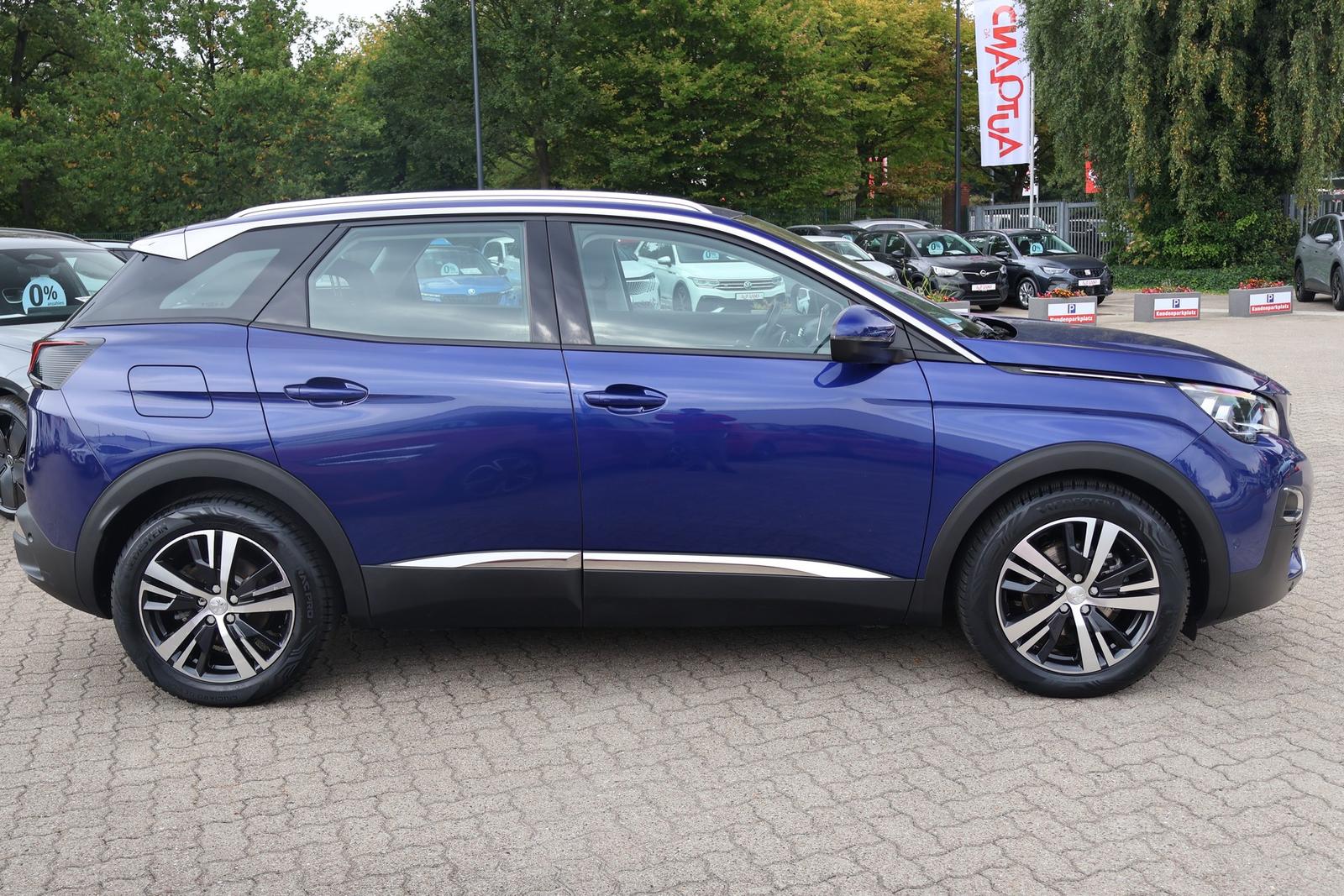 Peugeot 3008 1.2 12V Behindertenumbau Navi 360° Panorama