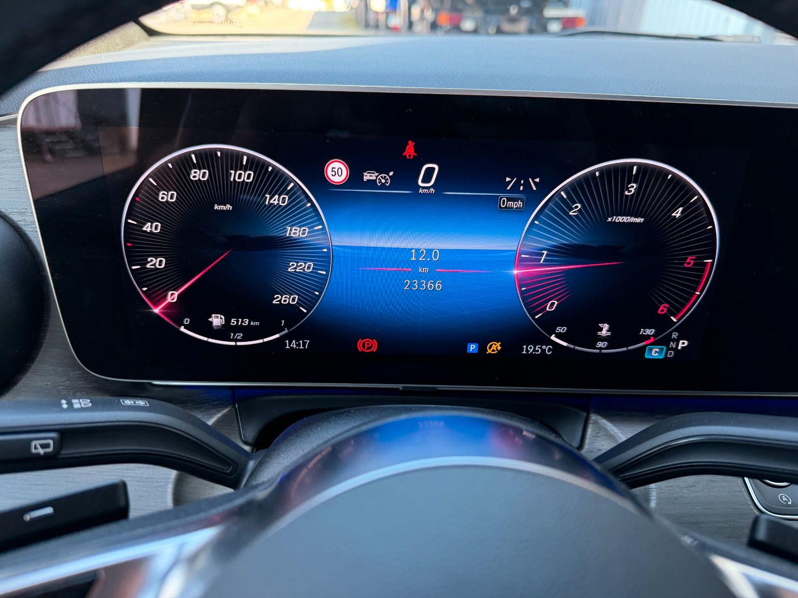 Fahrzeugabbildung Mercedes-Benz V 300 d 4MATIC AVA Extral AHK DISTRONIC Standh